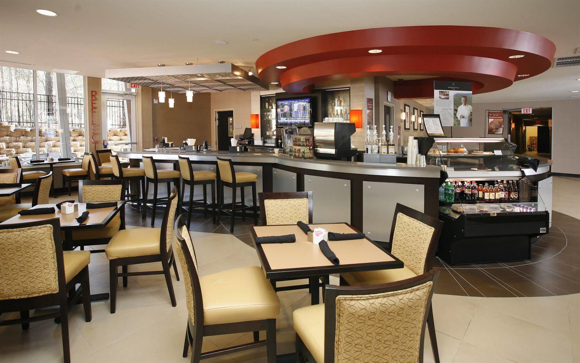 Cambria Raleigh-durham Airport 3*