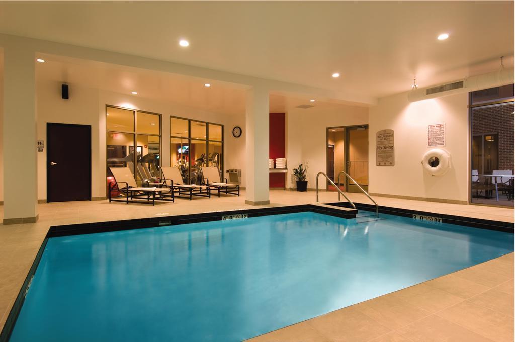 Cambria Raleigh-durham Airport 3*